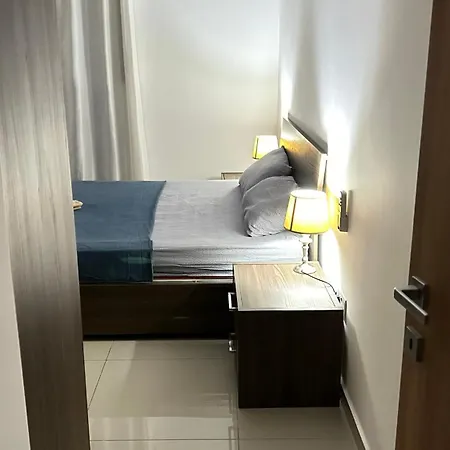 Gold With Private Bathroom セント・ポールズ・ベイ